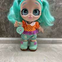 Кукла качает и кивает головой, в Иркутске