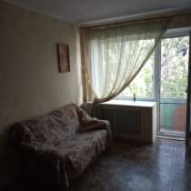 Уютная однокомнатная квартира с видом на Волгу, в Астрахани
