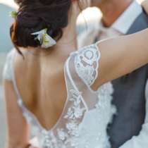 Свадебное платье и босоножки, в Сочи