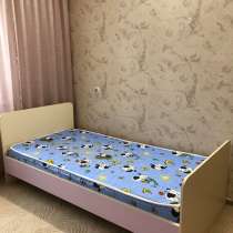 Кровать с матрасом, в Тольятти