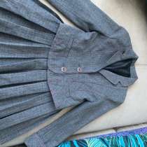 Продам костюм школьный на девочку р 134-140, в Смоленске