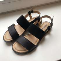 Сандали новые из сша на наш 37 размер, в Москве