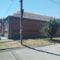 Продается угловой дом в р-не 10-го переулка, в Таганроге