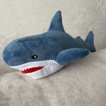 Плюшевая игрушка акула?, в Троицке