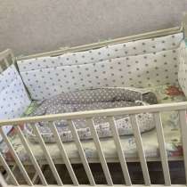 Детская кроватка с маятником, в Линеве