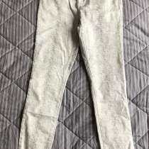 Легкие брючки с змеиным принтом Orsay, в Москве