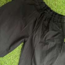 Штаны, в Санкт-Петербурге