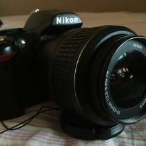 Nikon d3000 kit 18/55 vr, в Москве