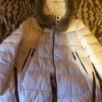 Пуховик, в Москве