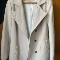 Полупальто бежевое р. 44, в Нижнем Новгороде