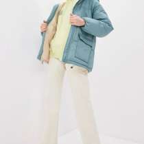 Дутая куртка со сборками на капюшоне, в Москве