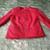 Продаю красный пиджак размер 48, в Славянске-на-Кубани