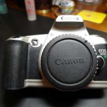 Продаю пленочный зеркальный фотоаппарат Canon EOS500 N, в Москве