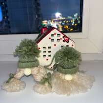 Новогодние гномы (пара), в Москве