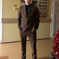 15 000, в Санкт-Петербурге