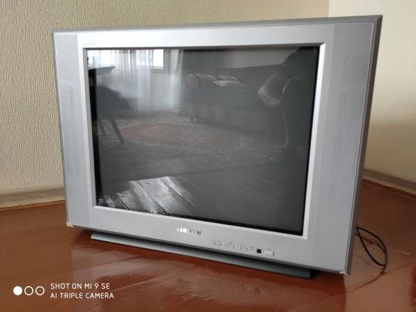 Телевизор Samsung исправный с пультом в Санкт-Петербурге фото 3