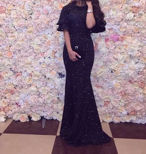 Вечерное черное платье