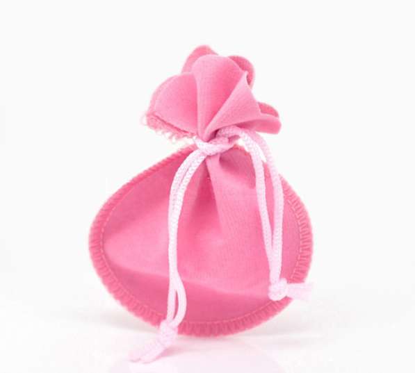 Розовый бархатный мешочек для украшений
