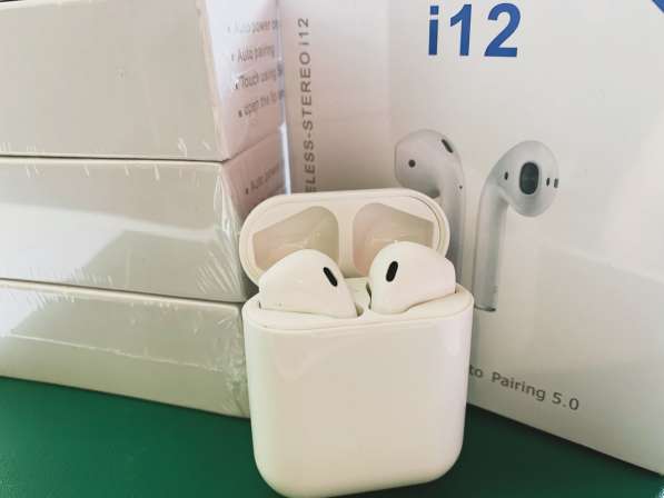 AirPods i12 TWS в фото 4