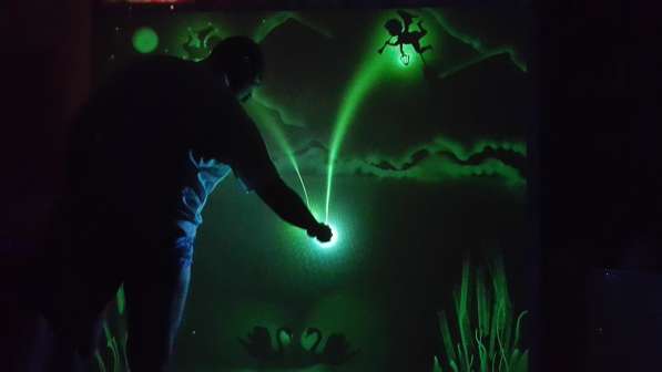 Шоу световых картин в Москве