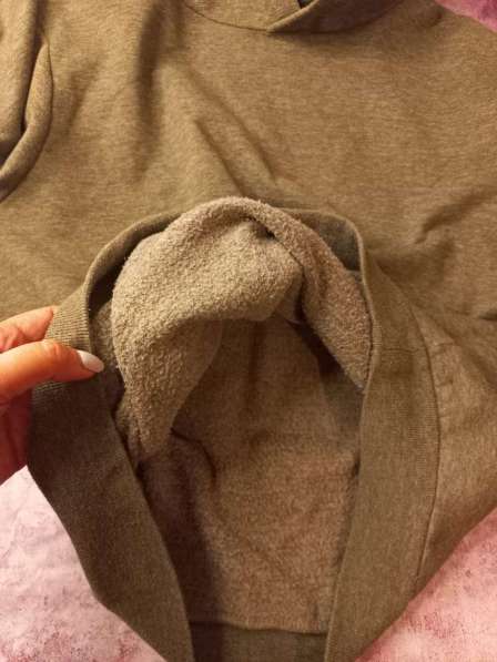 Толстовки в Москве