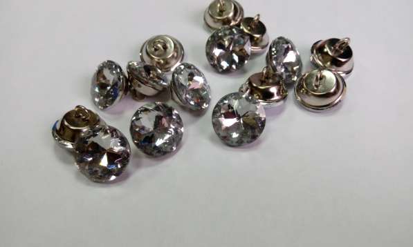 Гвозди декоративные мебельные в Москве фото 15