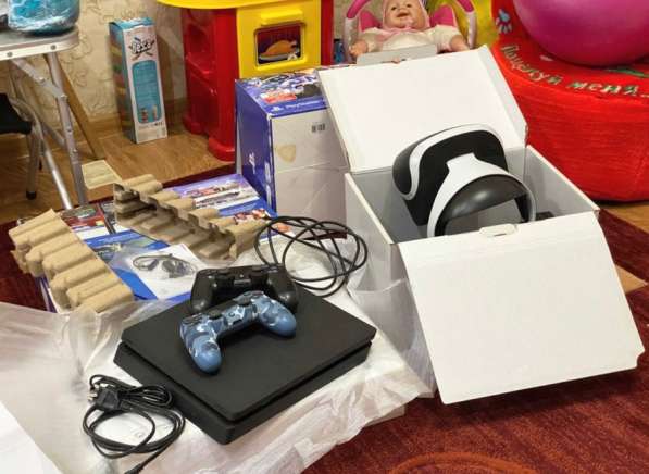 Два джойстика + VR V2 + Sony PlayStation 4 Slim P$4 геймпады