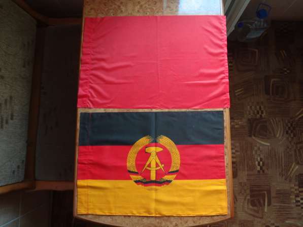 Флаги и вымпелы СССР и ГДР в фото 4