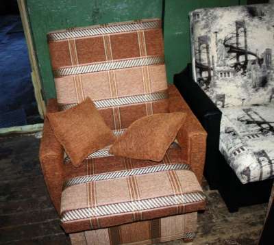 Кресло 60 Коричневая клетка с подушками в Санкт-Петербурге фото 3