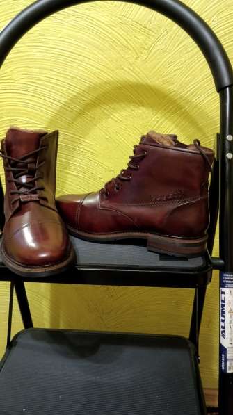 Продам новые, кожаные ботинки в Донецке
