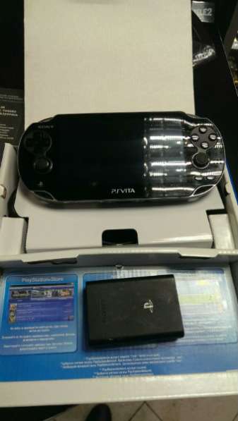 игровую приставку Sony PCH-1108 Vita