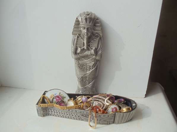 Шкатулка для драгоценностей охраняемая фараоном Хеопсом
