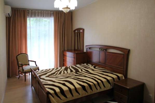 Продам 2-комнатную сталинку с евроремонтом и мебелью в Санкт-Петербурге фото 7