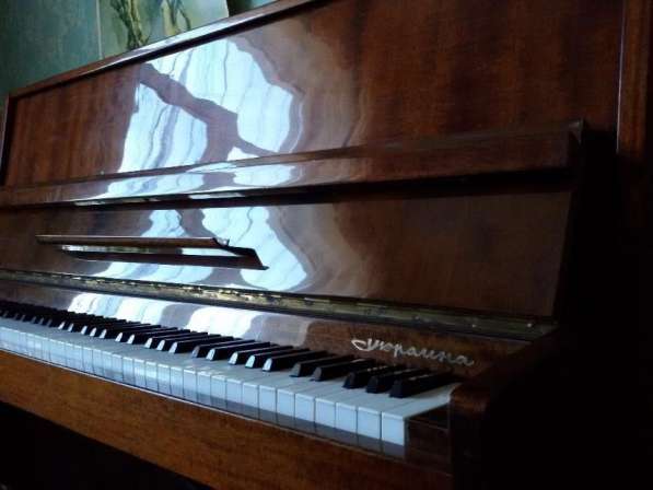 Продам пианино Украина, в хорошем состоянии в Симферополе