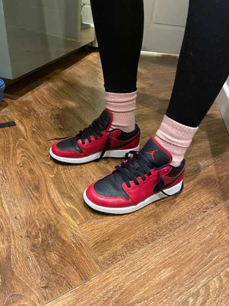Кроссовки женские Nike air Jordan 1 low gym red black в Санкт-Петербурге фото 4
