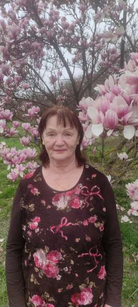 Наташа, 70 лет, хочет пообщаться