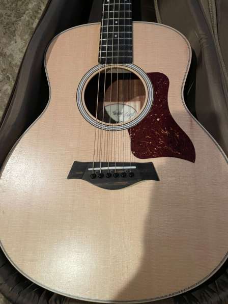 Taylor GS Mini-and Koa Acoustic Electric Guitar With Gig Bag