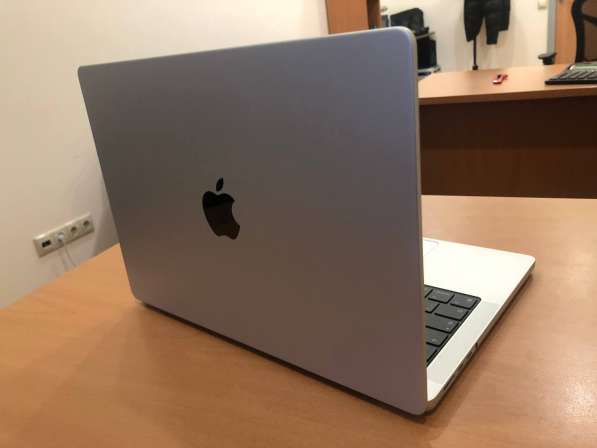 Apple MacBook Pro 14 2021 M1 Max 10/32 64Gb 2TB в Москве фото 3