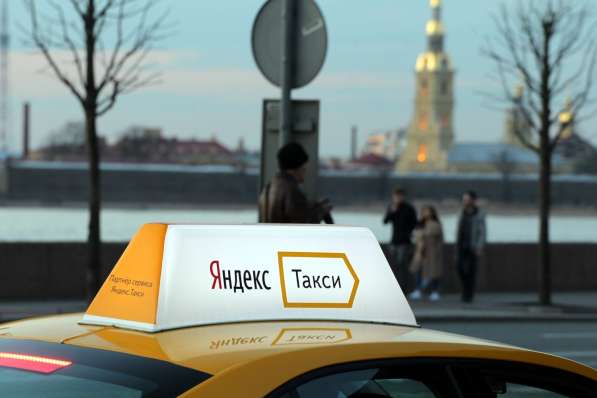 Водитель такси на личном авто и авто компании