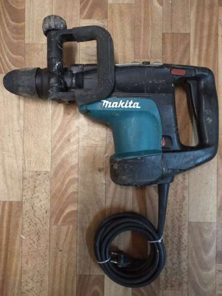 Перфоратор makita HR 4001C в Москве фото 4