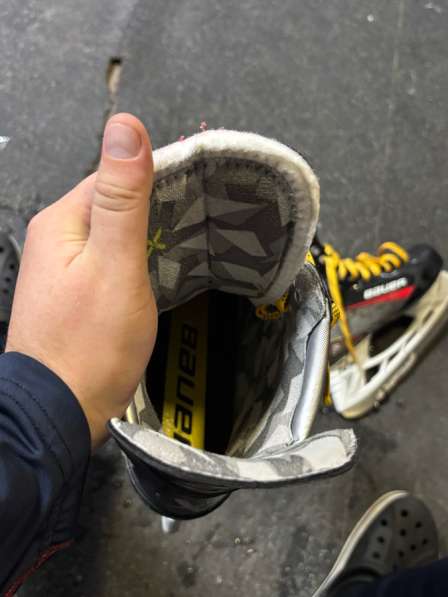 Коньки хоккейный бауер 3х