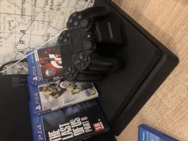 PS4 slim 500GB последней прошивки