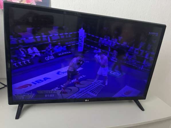 Телевизор LG 32LF510U в Екатеринбурге