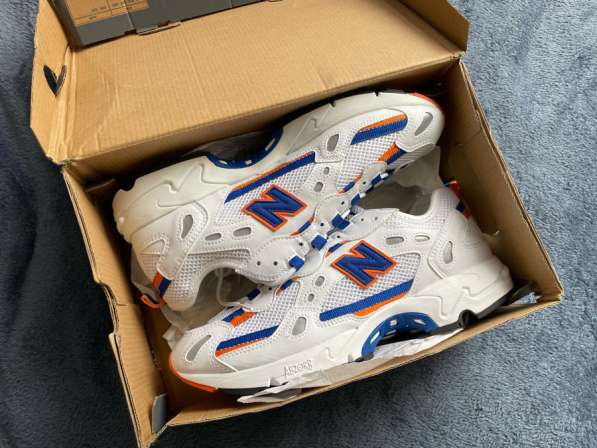 Кроссовки new balance 827