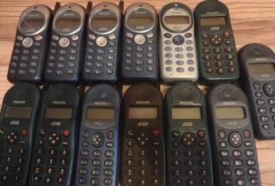 сотовый телефон Philips DB