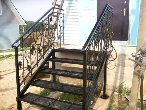 Лестницы и перила сварные, кованные, из нержавейки в Ростове-на-Дону фото 3