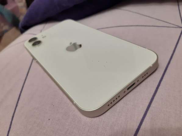 Продам iPhone 12