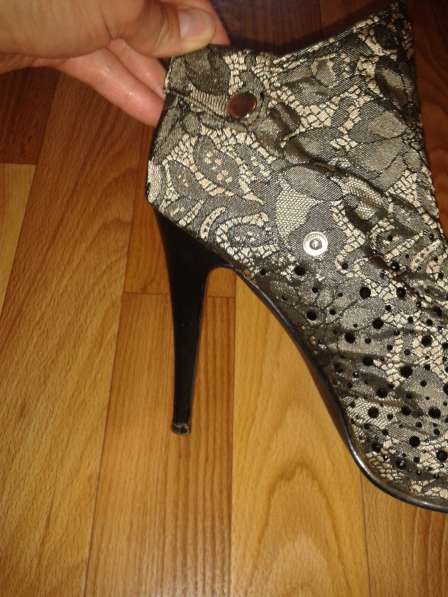 Женские тканевые туфли в фото 4