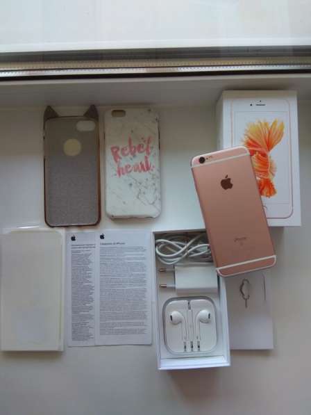 IPhone 6s rose gold 32Гб