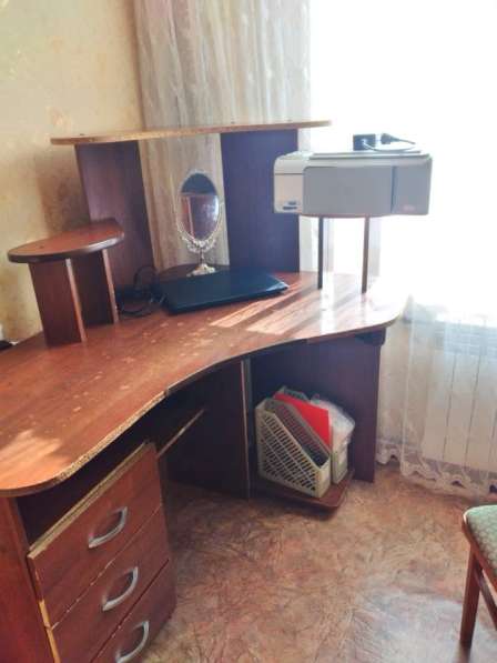 Стол письменный и кровать двухъярусная3990р, можно отдельно в Москве
